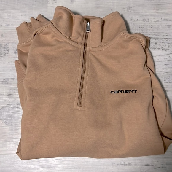 Carhartt Sweaters - Cartharrt sweater 💛